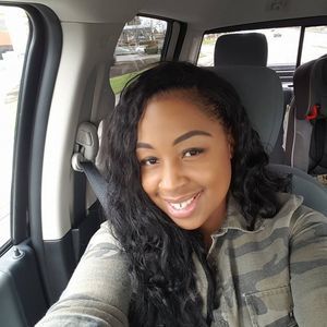 Meet your Posher, Constance